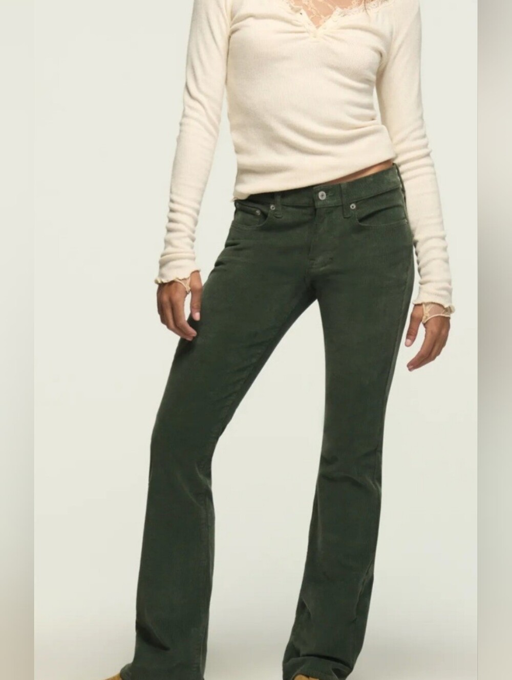 Levi's Women's Olive Green Bootcut Corduroy Pants ~ Size 4 Slender 526